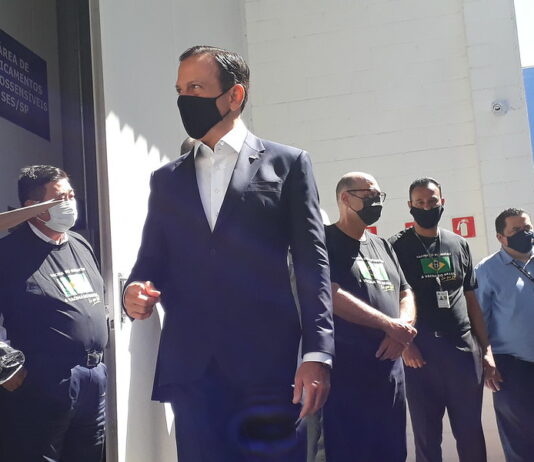 João Doria deve decretar toque de recolher das 22 às 5 horas em todo o estado de São Paulo