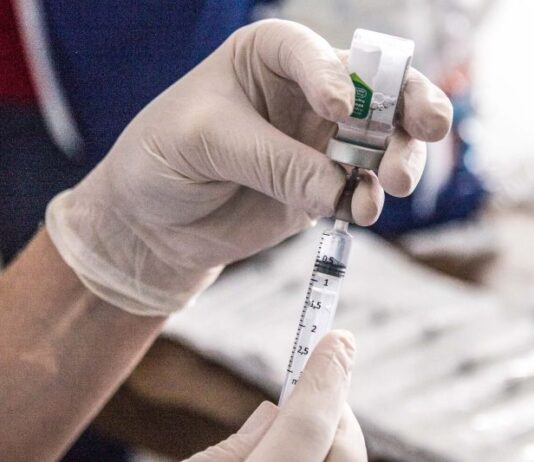 Ouvidoria do MP recebe mais de 1,1 mil denúncias de fura-fila da vacina no país