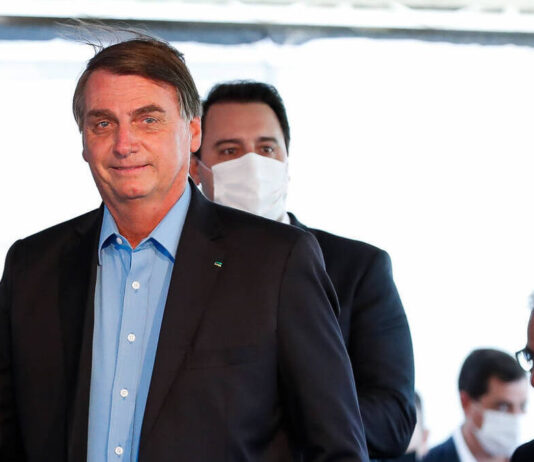 Governadores dizem que Bolsonaro mente sobre recursos repassados aos estados na pandemia