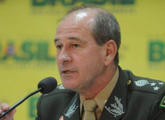 Fernando Azevedo e Silva, ministro da Defesa, é mais um a deixar governo de Jair Bolsonaro