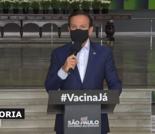 Doria fecha igrejas, suspende futebol e proíbe retirada de alimentos em restaurantes em todo estado