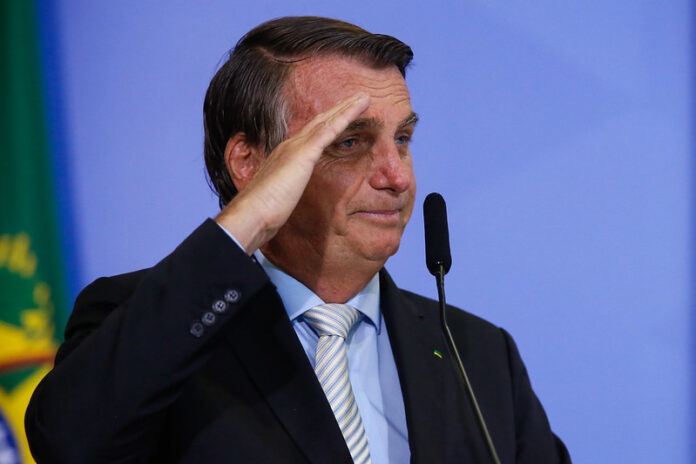 jair-bolsonaro-continencia-foto-isac-nobrega-pr