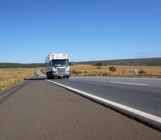 Justiça reconhece morte de caminhoneiro por Covid-19 como acidente de trabalho