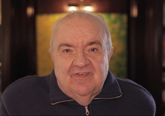 Rafael Greca, prefeito de Curitiba, cria projeto para multar quem doar comida aos sem-teto sem autorização