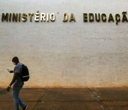 Educação é o ministério com mais recursos bloqueados pelo governo Bolsonaro