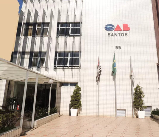 Hackers invadem reunião virtual de mulheres da OAB de Santos, compartilham pornografia e se masturbam