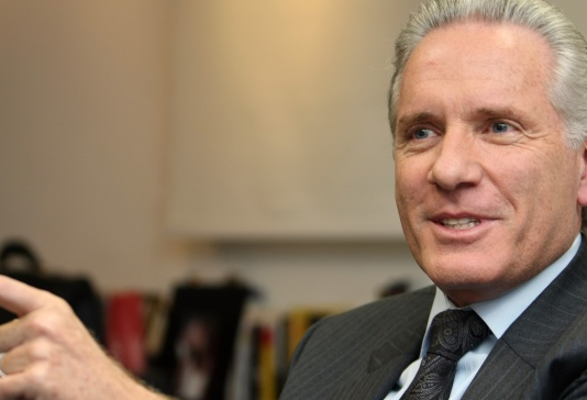 Roberto Justus: “Quanto mais vacina os brasileiros tomarem nos EUA, melhor para nosso país”
