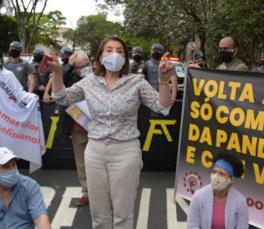 Professores da rede estadual de ensino de São Paulo paralisam atividades nesta sexta-feira