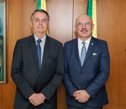 MEC exige volta às aulas, mas gasta R$ 1,6 milhão em publicidade sem falar da pandemia