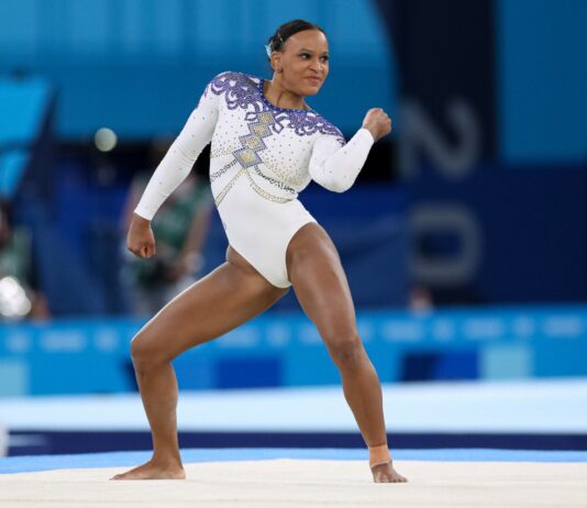 Baile de Favela: Rebeca Andrade é medalha de prata na ginástica olímpica em Tóquio
