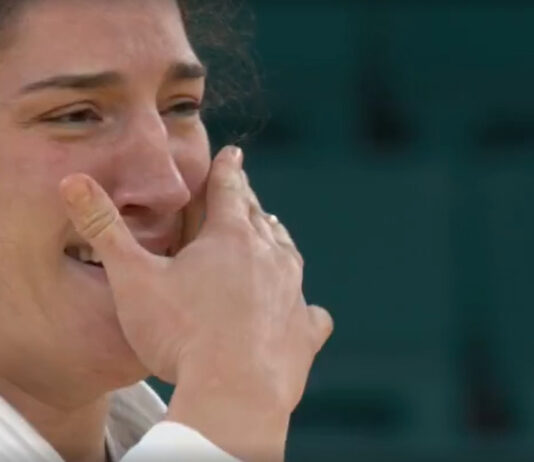 Cirurgias e superação: conheça a história do bronze que vale ouro de Mayra Aguiar
