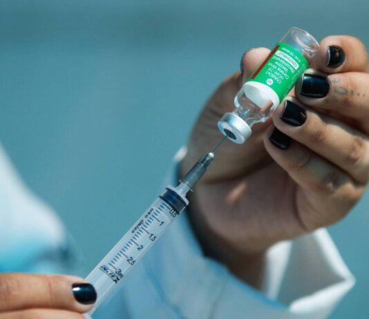 Ministério da Saúde confirma terceira dose da vacina contra Covid-19 para idosos