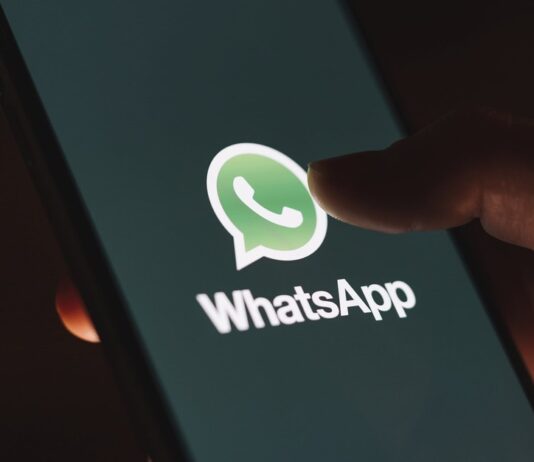 WhatsApp, ainda com instabilidades, volta ao ar após quase sete horas sem funcionar