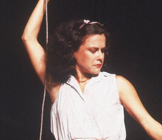 Elis Regina será homenageada com o espetáculo Elis75 em Praia Grande e Cubatão