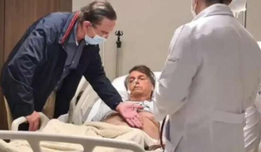 Médico pessoal de Bolsonaro chega das Bahamas e descarta nova cirurgia
