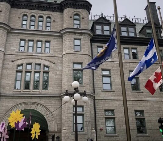 Québec condiciona venda de álcool e maconha a vacinados e imunização cresce 300%