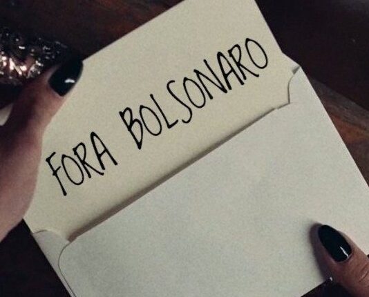 Anitta colocou “Fora Bolsonaro” em clipe da nova canção “Boys Don’t Cry”? Entenda