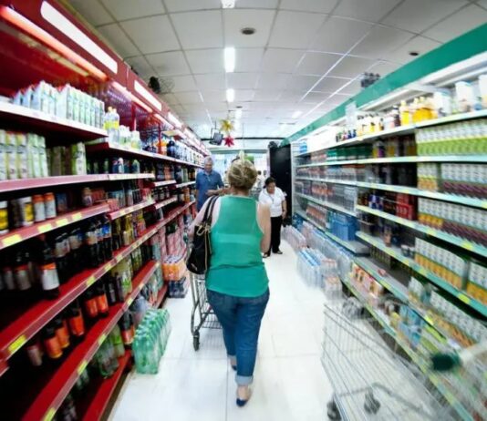 Leite pressiona a inflação e Brasil deve ter nova alta no preço dos alimentos