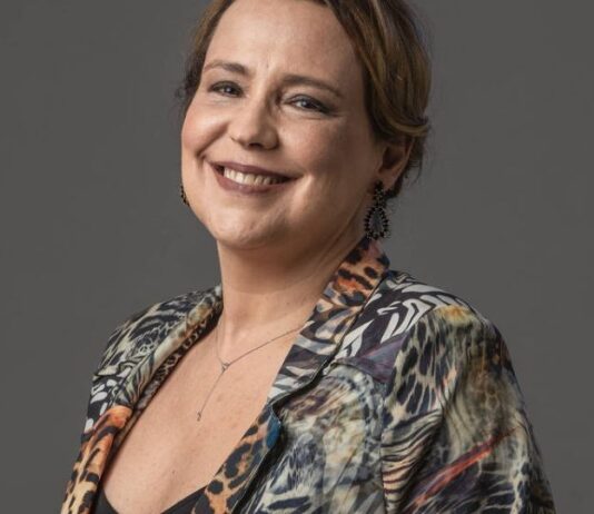 Atriz da Rede Globo é diagnosticada com câncer no pulmão e será operada