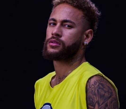 Neymar joga para o pai responsabilidade por sonegação: “Eu assino o que ele pede”