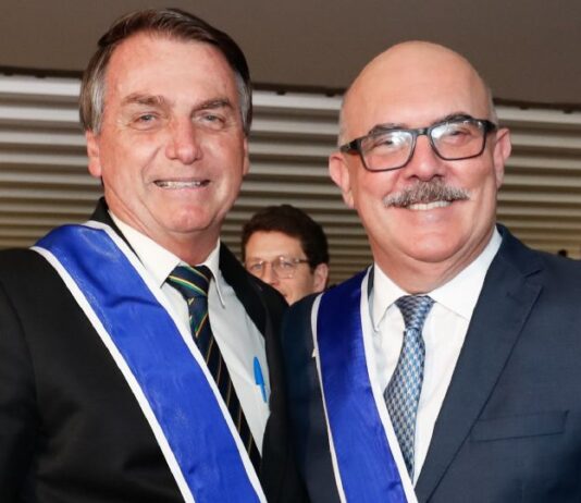VÍDEO: Ex-ministro de Bolsonaro, pastor santista Milton Ribeiro é preso pela Polícia Federal