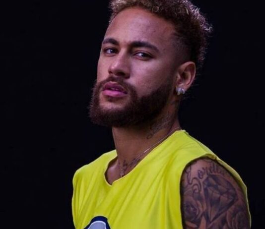 Neymar consegue liminar que impede sua prisão no Brasil por sonegação