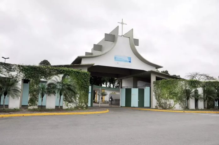 Cemitério