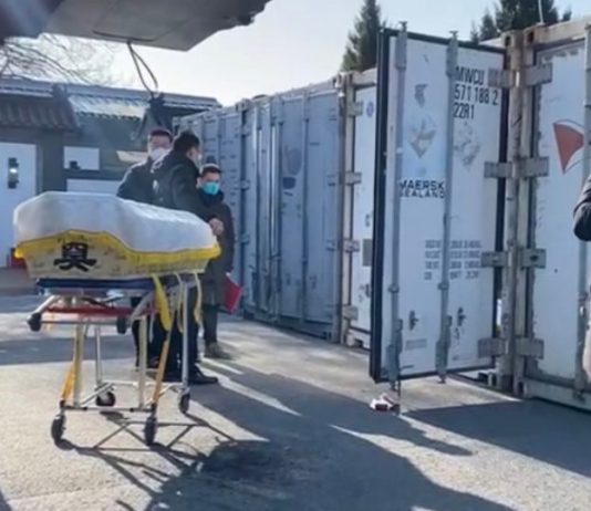 Casos de Covid explodem na China e mais de 600 milhões devem se infectar