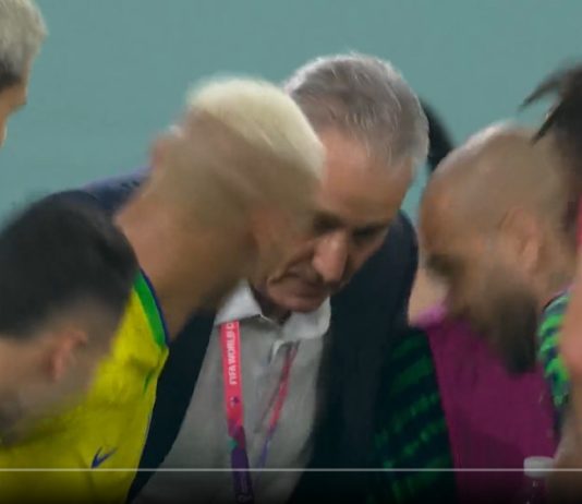 VÍDEO: Após gol de Richarlison, Tite se empolga e faz “Dança do Pombo”