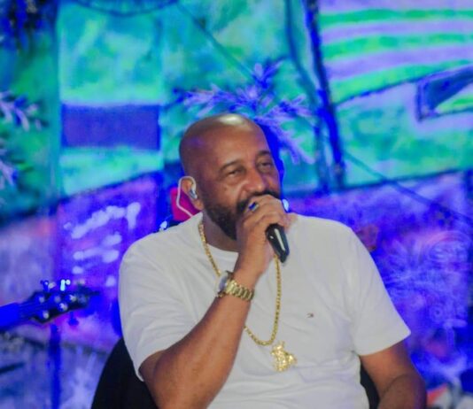 Festival O Som das Palafitas recebe Serginho Zimbauê no Arte no Dique
