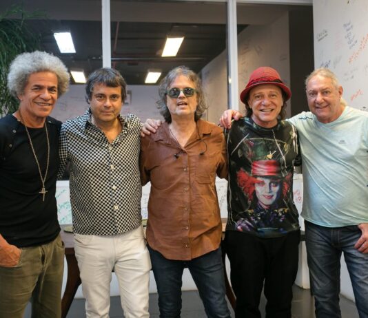O Som das Palafitas celebra 70 anos do músico Armandinho Macedo com “A Cor do Som”