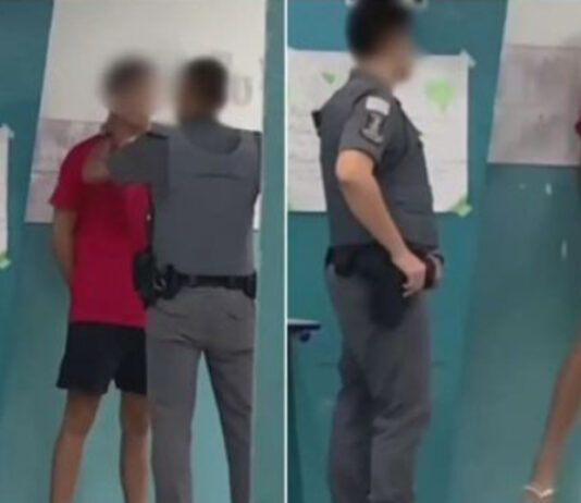 VÍDEO: PM “enforca” estudante de 16 anos dentro de escola estadual em Santos